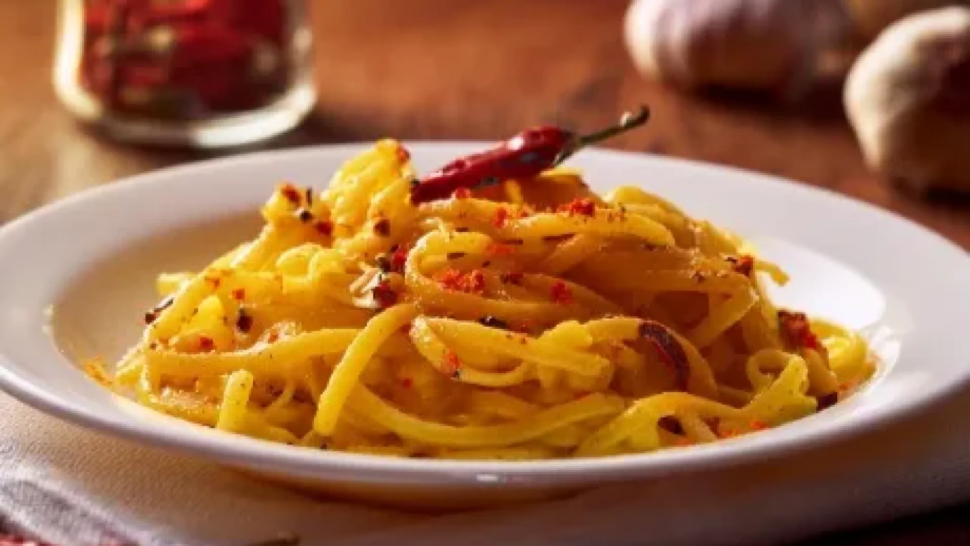 SPAGHETTİ NAPOLİTEN