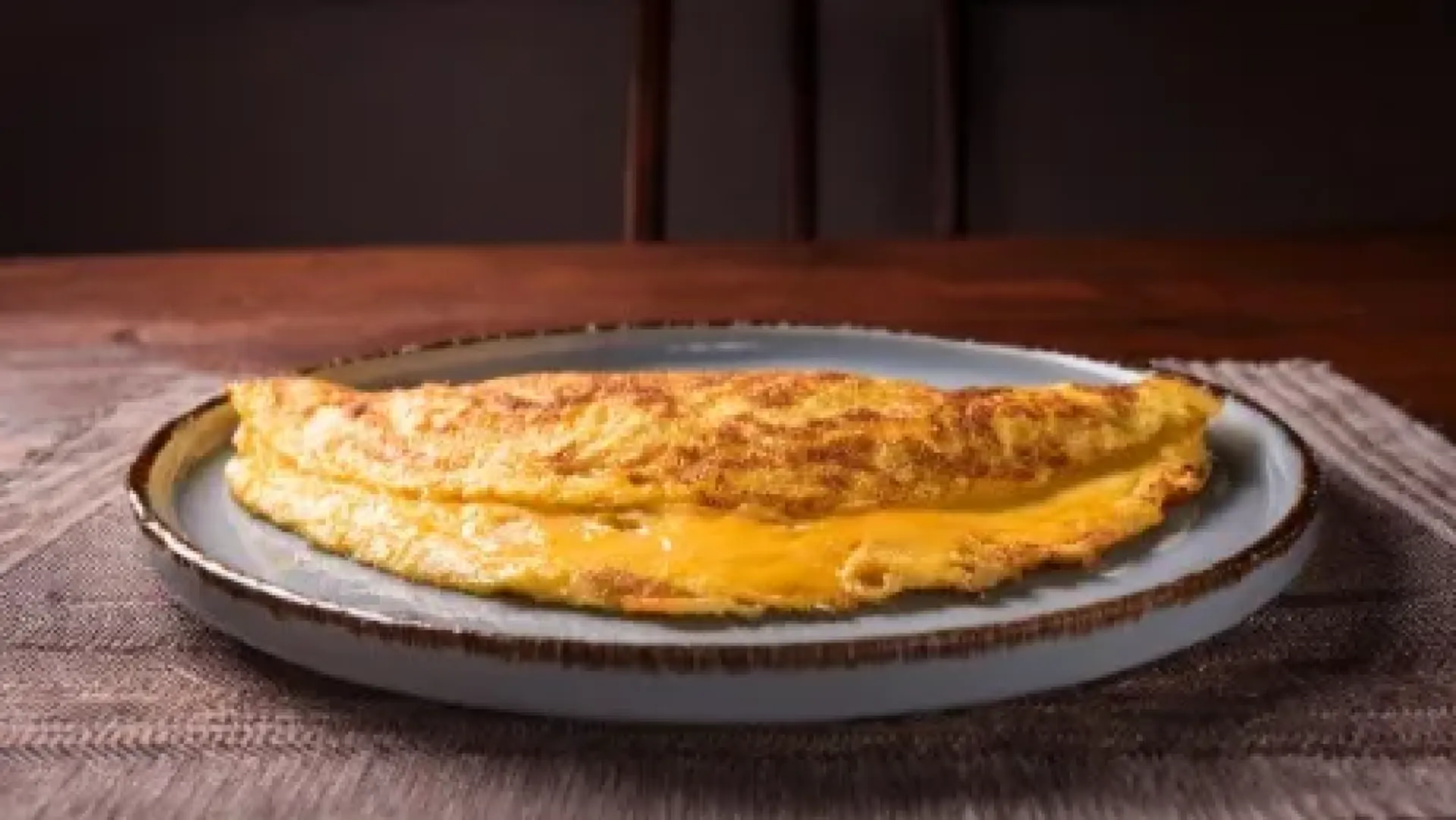 BEYAZ PEYNİRLİ OMLET