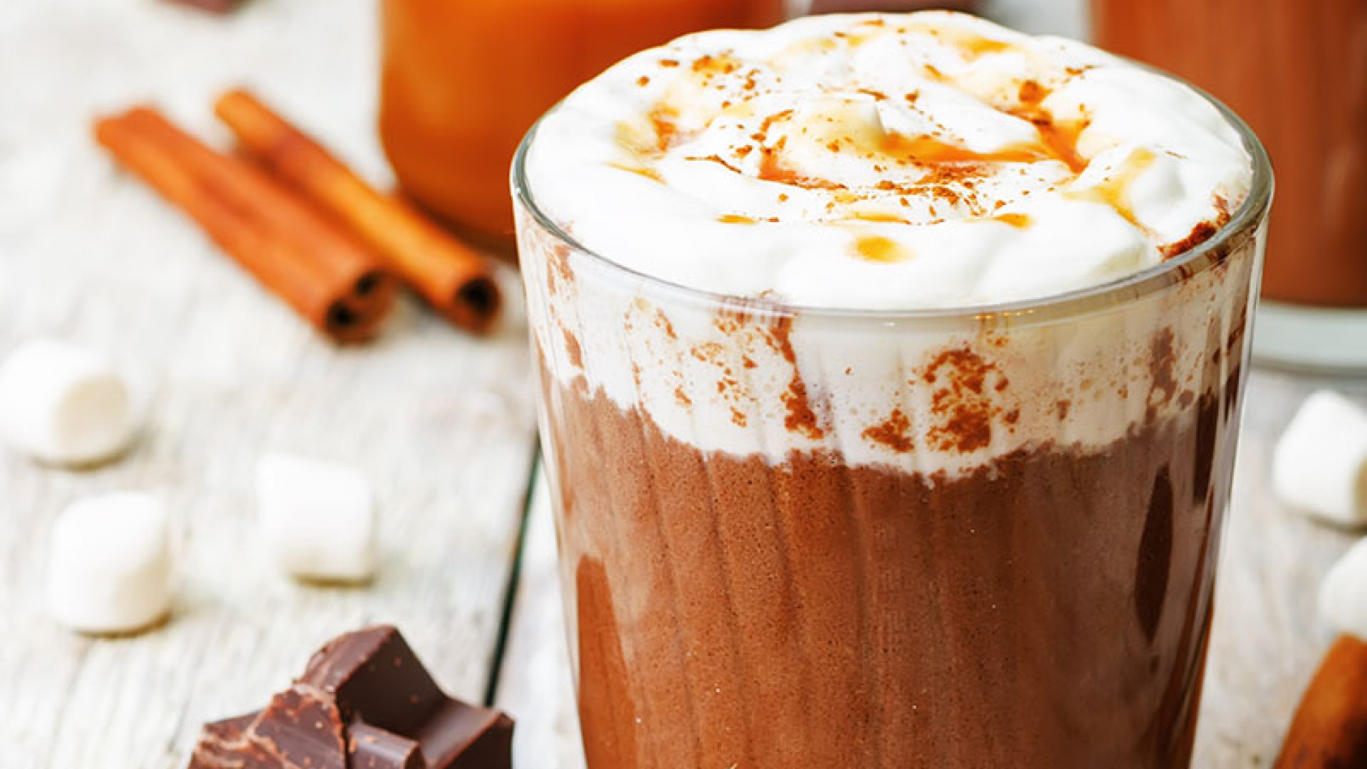 KARAMEL SICAK ÇİKOLATA