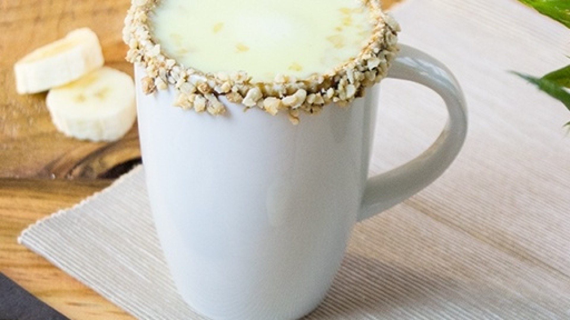 MUZLU OREO SICAK BEYAZ ÇİKOLATA