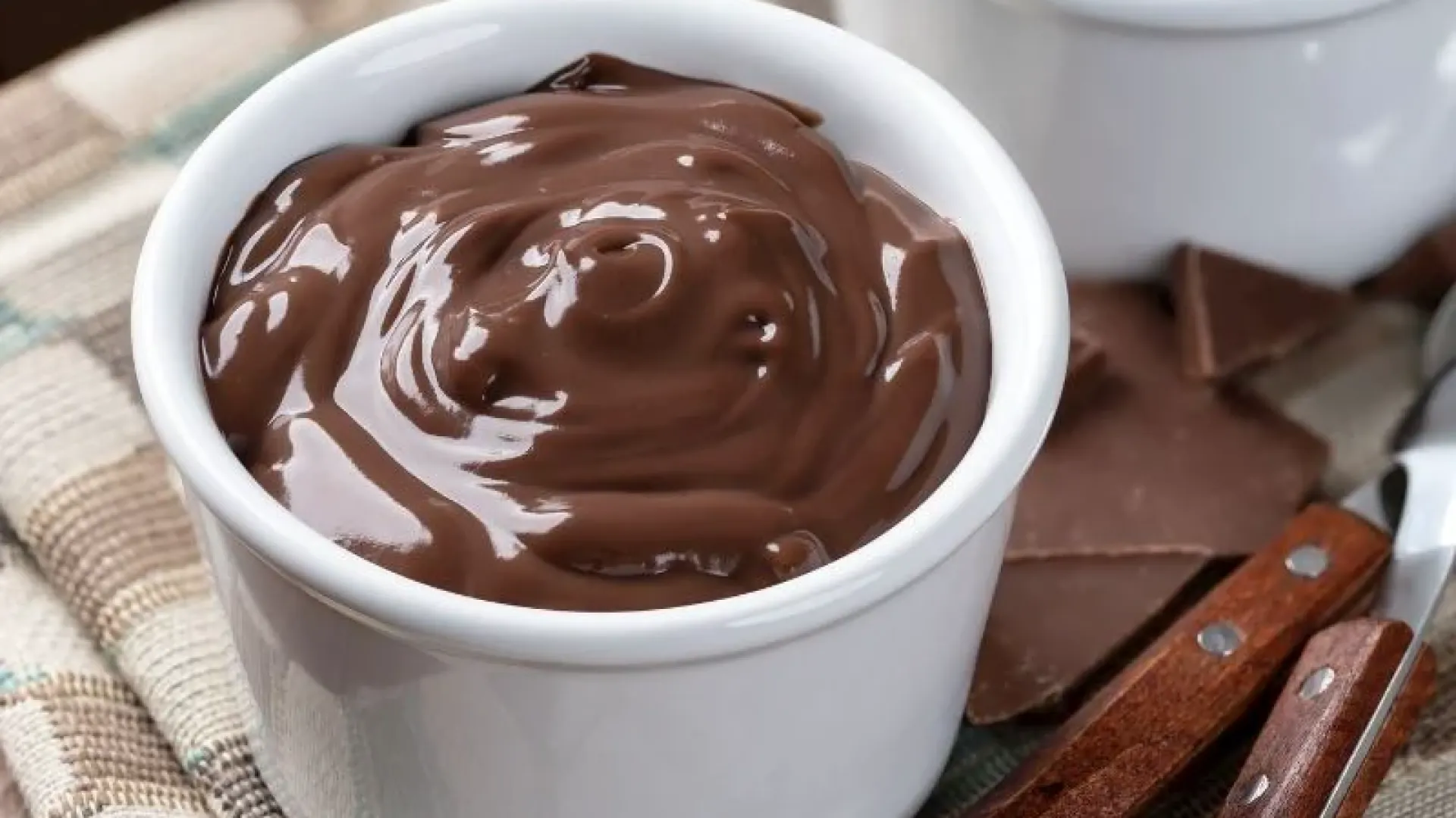 ÇİKOLATALI PUDİNG